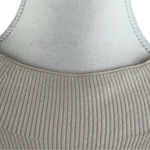 Banana Republic Women’s‎ M Cream Ribbed Knit Crewneck Pullover Sweater